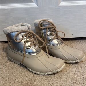 Sperry Silver and Tan Rain & Snow Boots with Duck Design